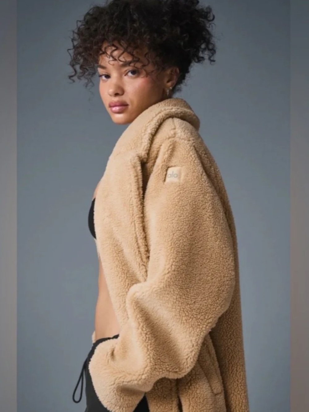 ALO Yoga Plush Teddy Jacket in Camel